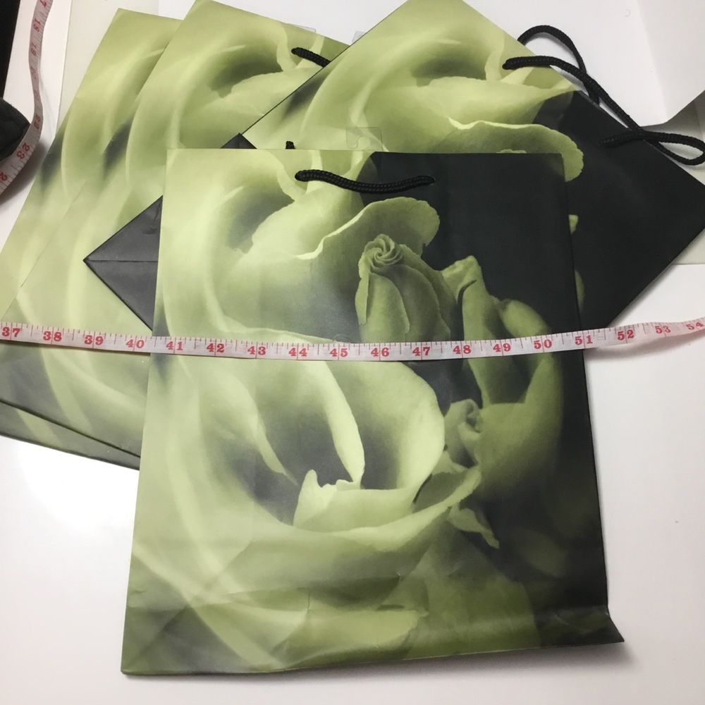 Paper Gift Bags Bundle - Picture 7 of 7